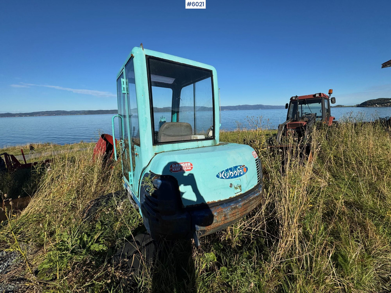 Approx.2000 Kubota KX161 w/excavator bucket and leveling bucket. Partially repaired object. - Tractor agricol: Foto 4 Approx.2000 Kubota KX161 w/excavator bucket and leveling bucket. Partially repaired object. - Tractor agricol: Foto 4