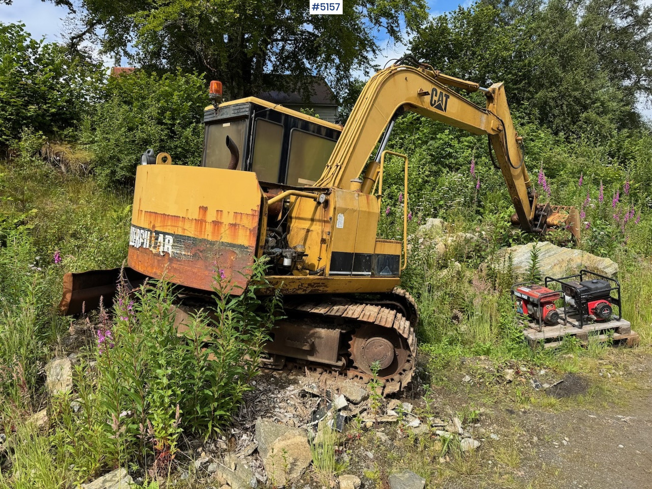 Cat E70B. Watch video - Excavator: Foto 2 Cat E70B. Watch video - Excavator: Foto 2