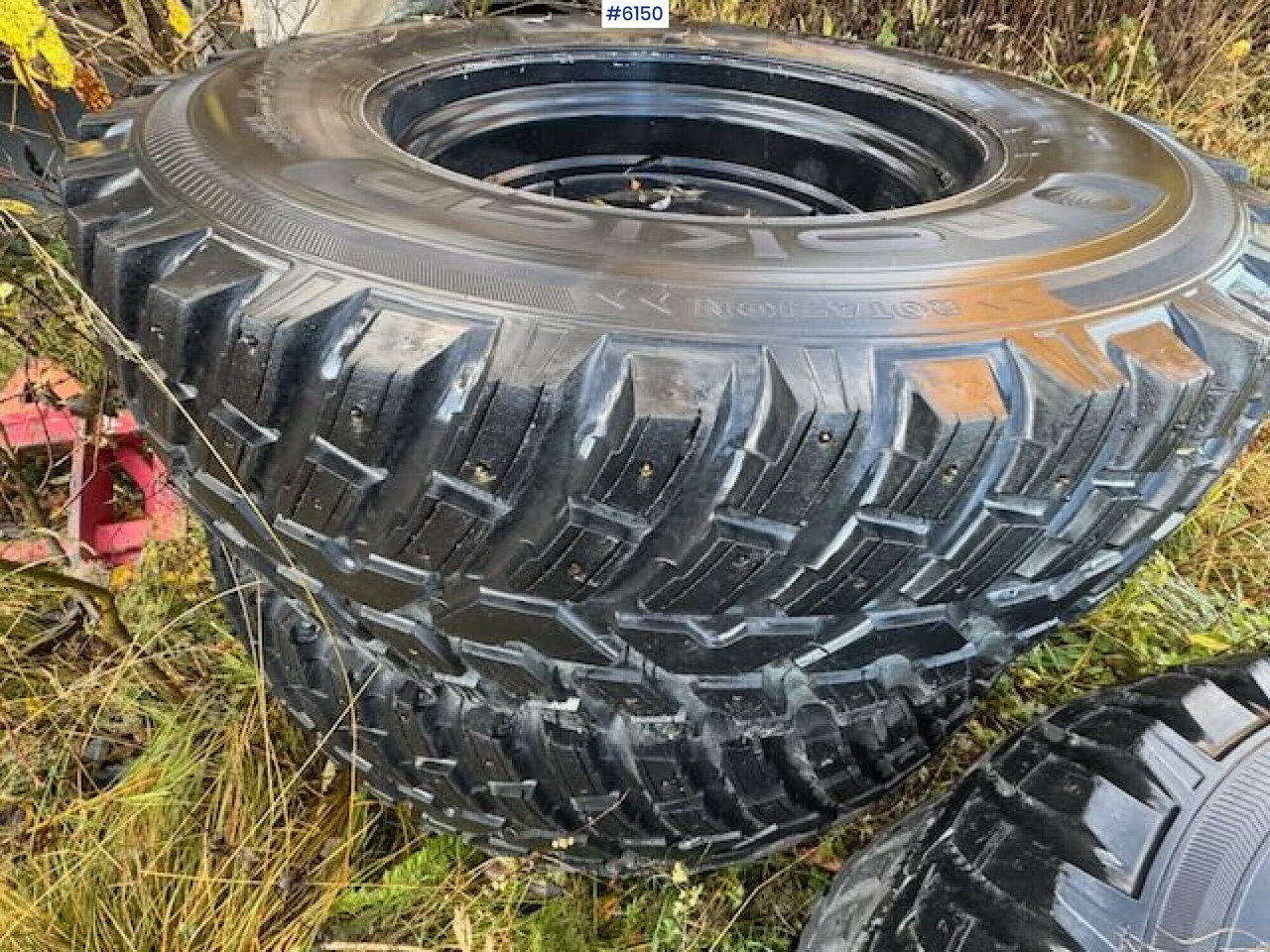 Complete set of Nokian studded tires - Anvelopă pentru Utilaje agricole: Foto 1 Complete set of Nokian studded tires - Anvelopă pentru Utilaje agricole: Foto 1