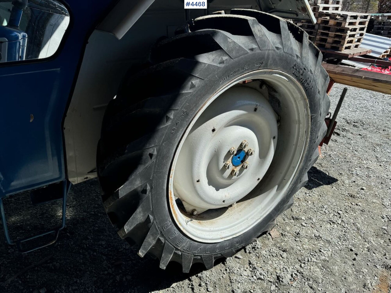 Tractor agricol Ford 4000 4x2 - approx. 1970 model: Foto 8