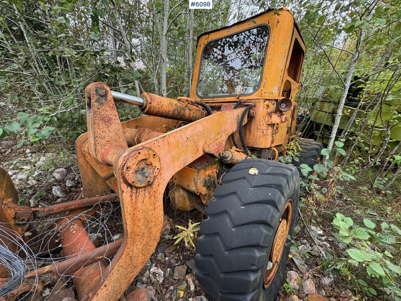 Hanomag wheel loader with bucket – repair object - Încărcător frontal pe pneuri: Foto 2 Hanomag wheel loader with bucket – repair object - Încărcător frontal pe pneuri: Foto 2