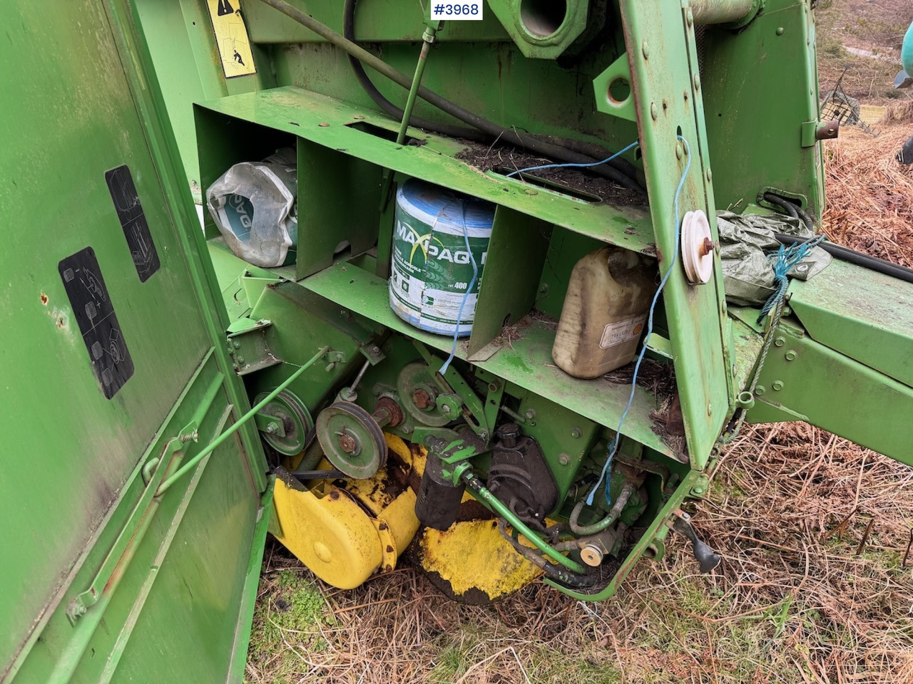Utilaje pentru fân John Deere 545 Round Baler: Foto 16