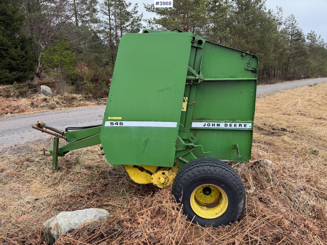 Utilaje pentru fân John Deere 545 Round Baler: Foto 9