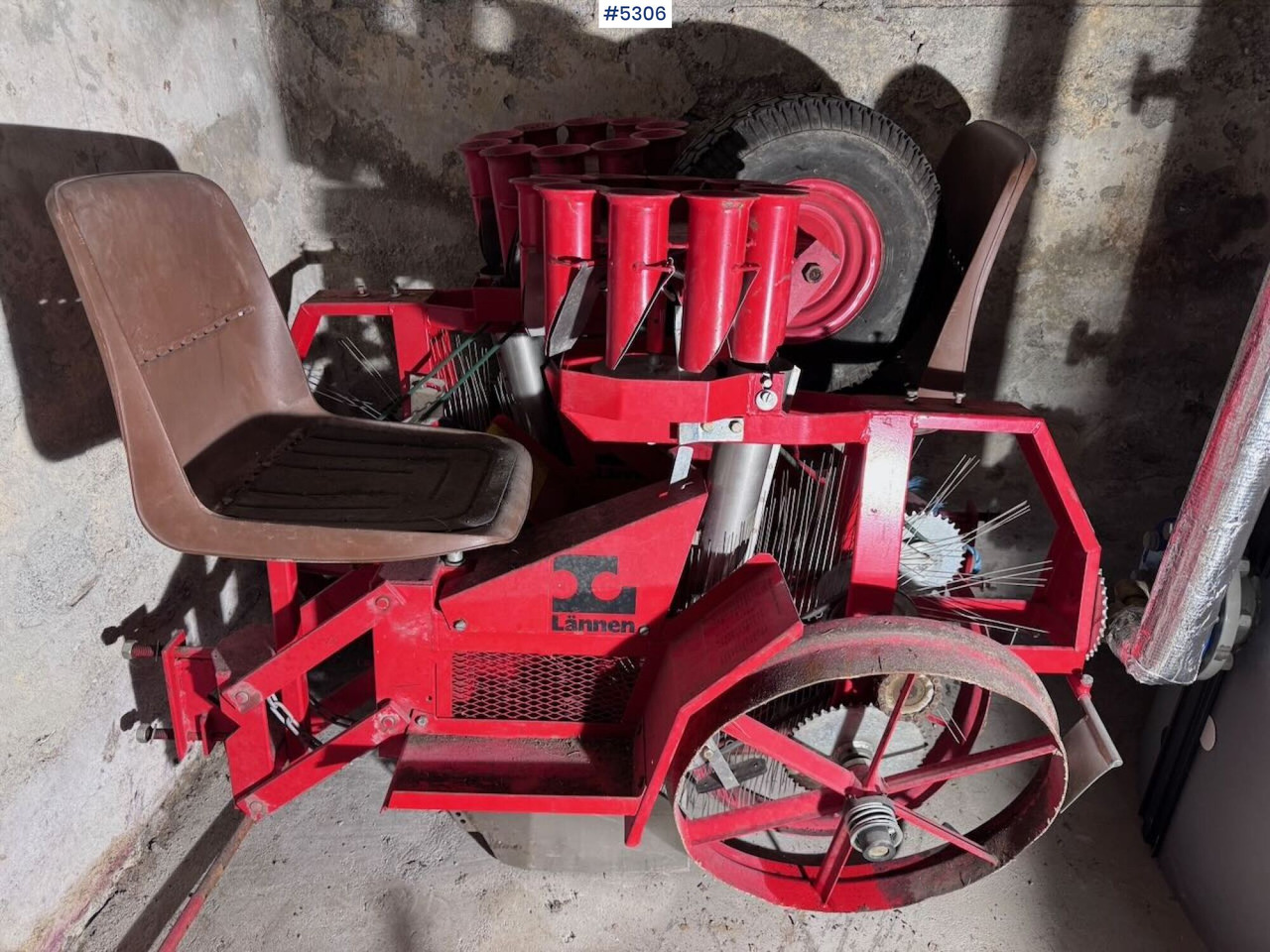 Lannen og Nibex Planting Machines - Maşină pentru prelucrarea solului: Foto 1 Lannen og Nibex Planting Machines - Maşină pentru prelucrarea solului: Foto 1