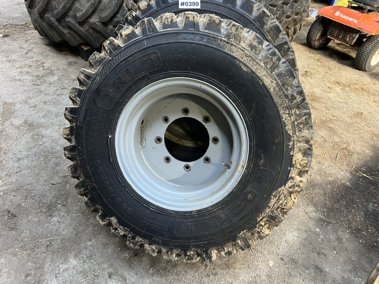 Nokian tri 2 studded tires for tractors - Roată completă pentru Utilaje agricole: Foto 3 Nokian tri 2 studded tires for tractors - Roată completă pentru Utilaje agricole: Foto 3