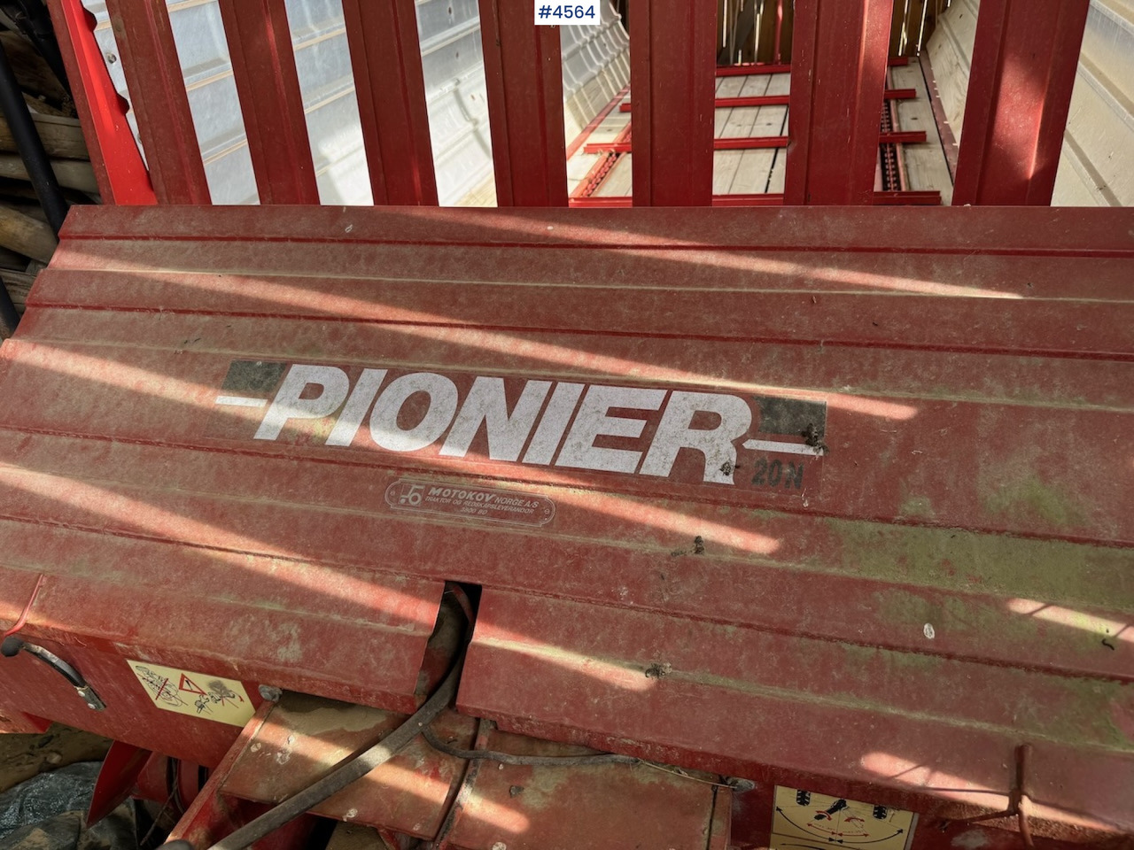 Sip Pioneer 20 N Loader - Utilaje pentru fân: Foto 5 Sip Pioneer 20 N Loader - Utilaje pentru fân: Foto 5