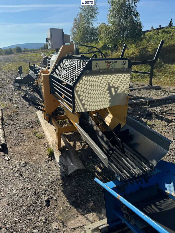 2010 Kisaved Kubik firewood processor with log table and conveyor belt. - Utilaj forestier: Foto 5 2010 Kisaved Kubik firewood processor with log table and conveyor belt. - Utilaj forestier: Foto 5