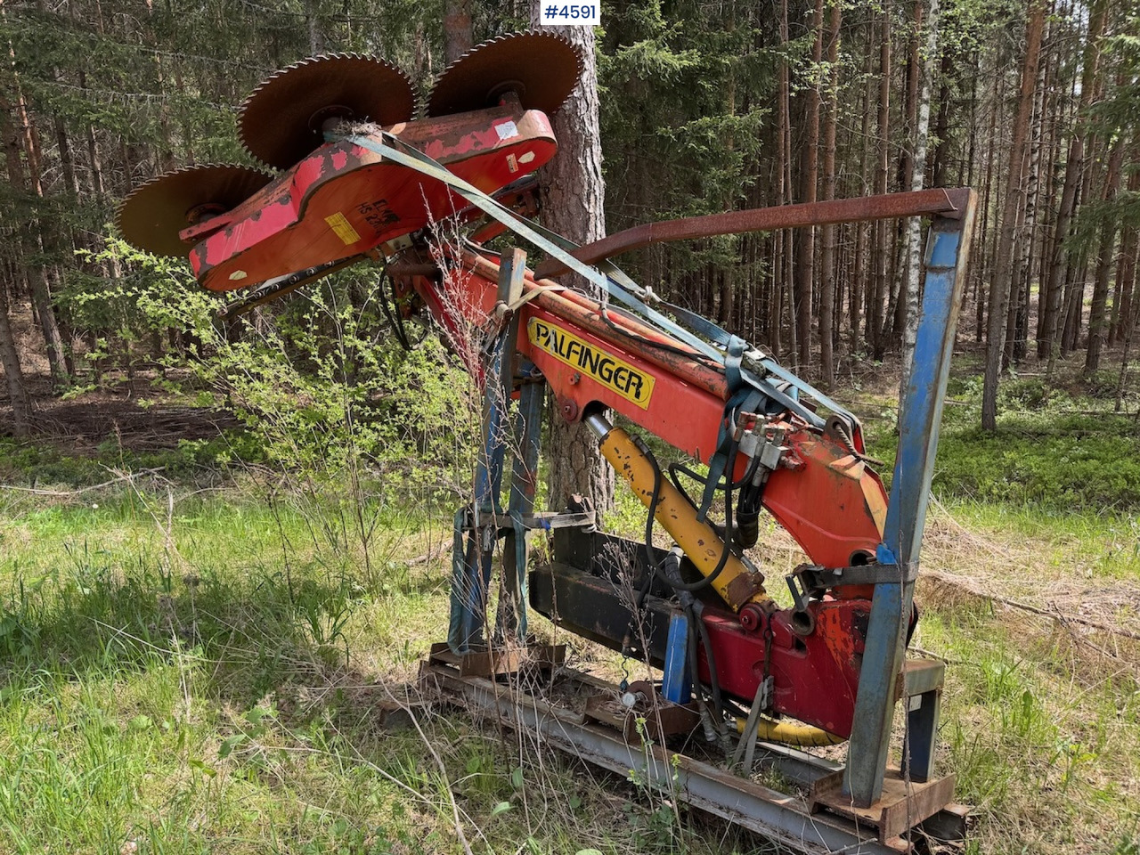 Elkær HS 2300 Branch saw - Utilaj forestier: Foto 1 Elkær HS 2300 Branch saw - Utilaj forestier: Foto 1