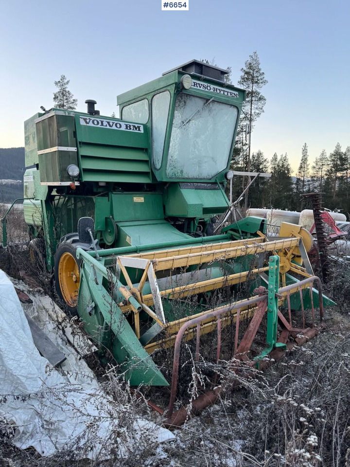 Volvo BM Active 800 Thresher - Combină de recoltat cereale: Foto 1 Volvo BM Active 800 Thresher - Combină de recoltat cereale: Foto 1
