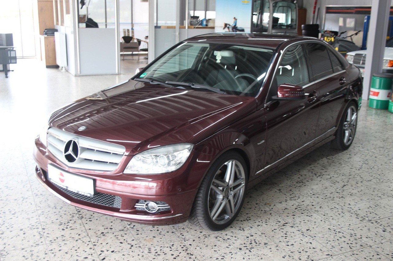 Mercedes-Benz C 230 Avantgarde Automatik sehr gepflegt! 130tKM - Berlină/ Sedan: Foto 4 Mercedes-Benz C 230 Avantgarde Automatik sehr gepflegt! 130tKM - Berlină/ Sedan: Foto 4