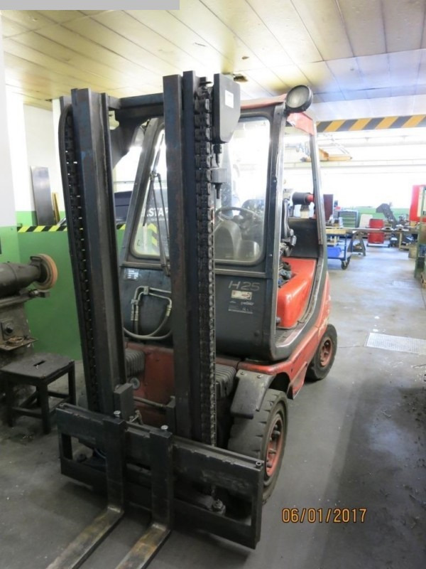 LINDE H25T - Stivuitor GPL: Foto 2 LINDE H25T - Stivuitor GPL: Foto 2