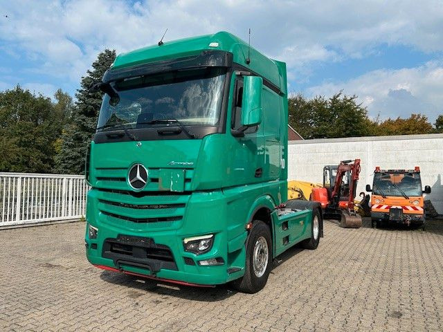 Mercedes-Benz 1851 Actros SZM mit Kipper-Pumpe 4x2 - Cap tractor: Foto 1 Mercedes-Benz 1851 Actros SZM mit Kipper-Pumpe 4x2 - Cap tractor: Foto 1