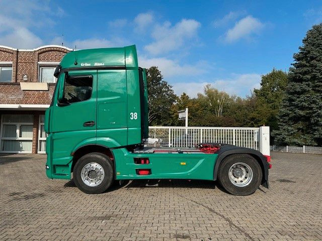 Mercedes-Benz 1851 Actros SZM mit Kipper-Pumpe 4x2 - Cap tractor: Foto 3 Mercedes-Benz 1851 Actros SZM mit Kipper-Pumpe 4x2 - Cap tractor: Foto 3