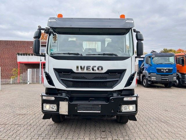 Iveco 410 TRAKKER Wechselsystem Kipper + Asphaltmulde - Camion container de gunoi: Foto 5 Iveco 410 TRAKKER Wechselsystem Kipper + Asphaltmulde - Camion container de gunoi: Foto 5