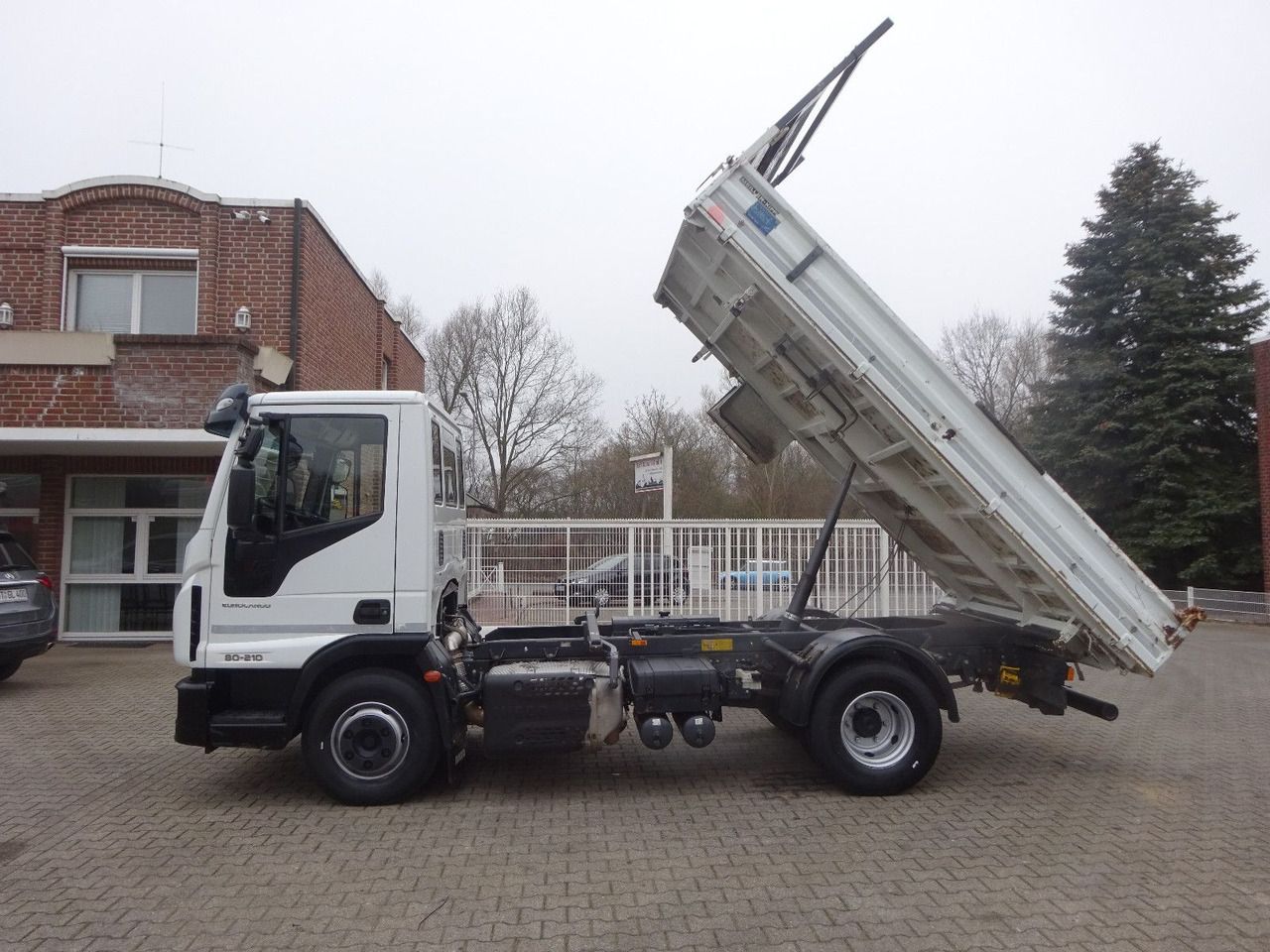 Iveco 80-120 Eurocargo MEILLER 3SKipper 4x2 - Camion basculantă: Foto 2 Iveco 80-120 Eurocargo MEILLER 3SKipper 4x2 - Camion basculantă: Foto 2