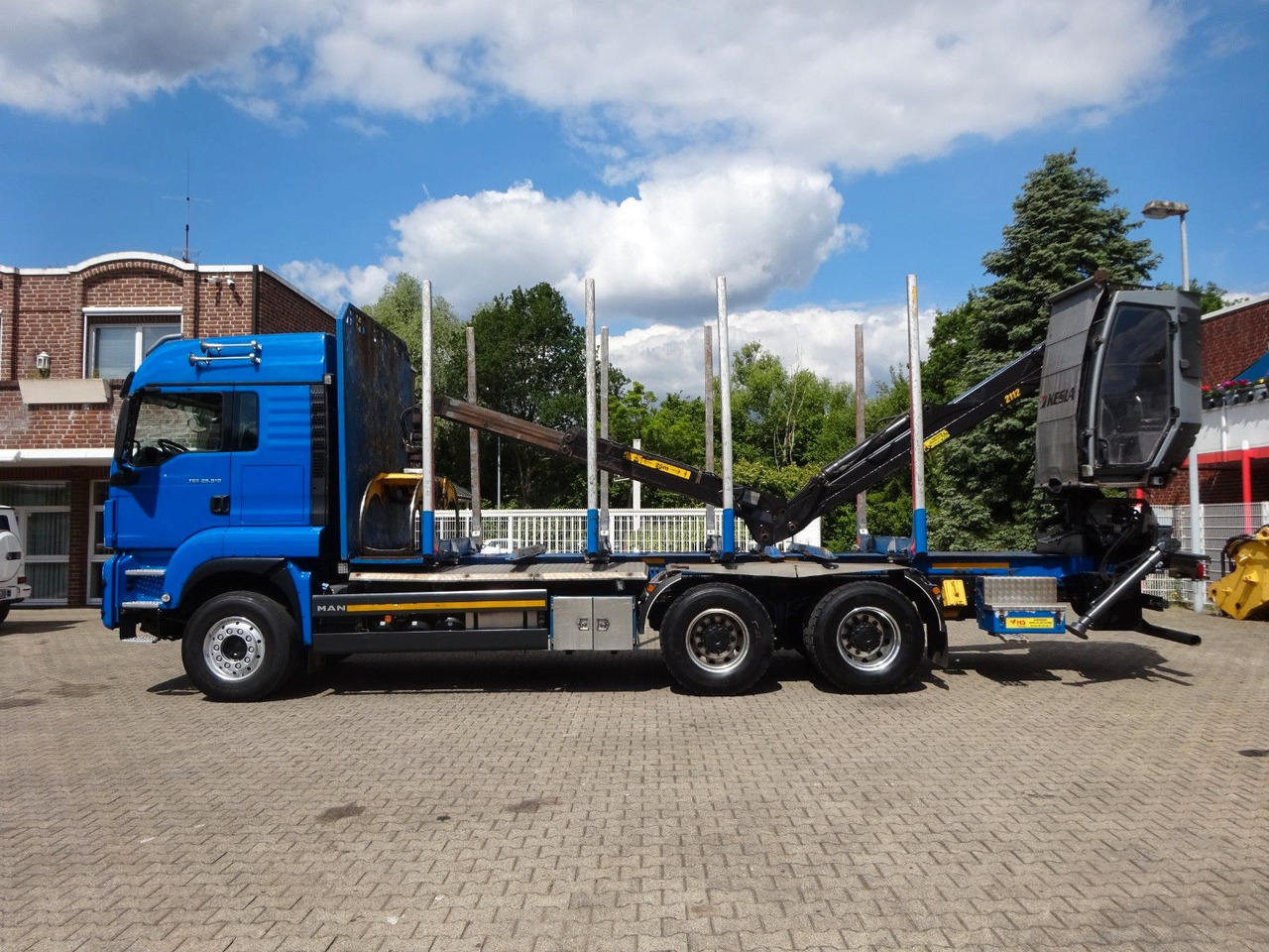 MAN 26.510 mit KESLA 2112 Holzkran+Kabine+Greifer - Camion forestier, Camion cu macara: Foto 1 MAN 26.510 mit KESLA 2112 Holzkran+Kabine+Greifer - Camion forestier, Camion cu macara: Foto 1
