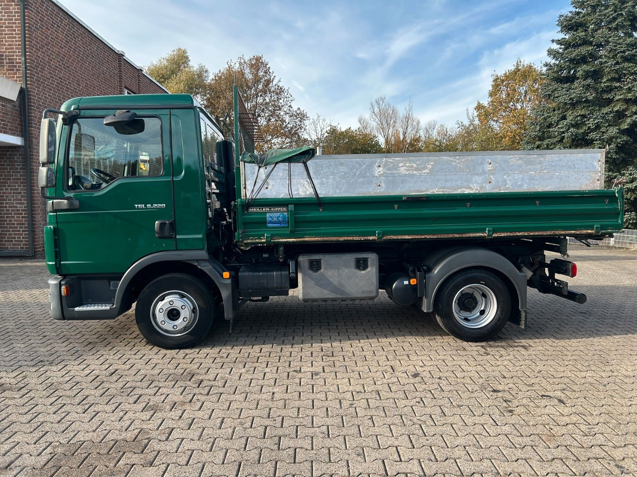 MAN 8.220 TGL MEILLER 3Skipper mit hohen Wänden - Camion basculantă: Foto 4 MAN 8.220 TGL MEILLER 3Skipper mit hohen Wänden - Camion basculantă: Foto 4