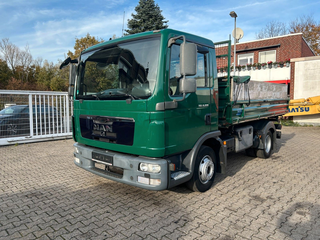 MAN 8.220 TGL MEILLER 3Skipper mit hohen Wänden - Camion basculantă: Foto 2 MAN 8.220 TGL MEILLER 3Skipper mit hohen Wänden - Camion basculantă: Foto 2