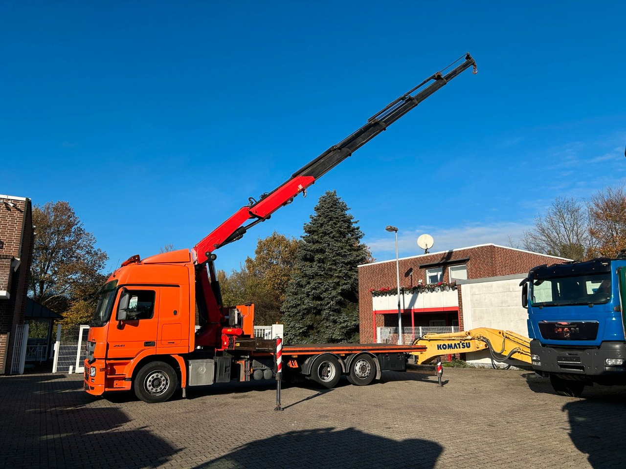 Mercedes-Benz 2541 Actros Plattform + FASSI Kran 6X2 - Camion cu macara: Foto 2 Mercedes-Benz 2541 Actros Plattform + FASSI Kran 6X2 - Camion cu macara: Foto 2