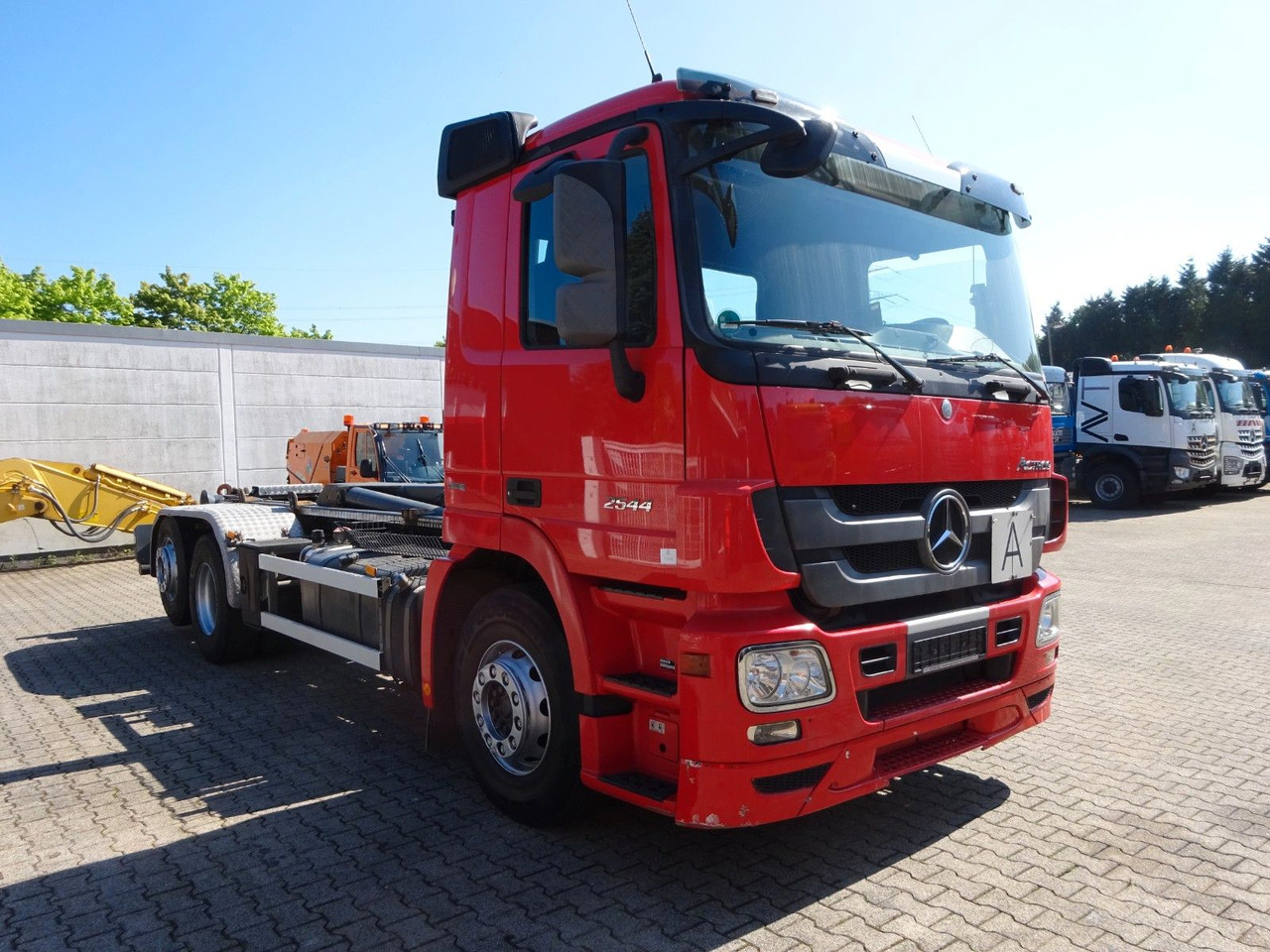 Mercedes-Benz 2544 Actros GERGEN Abroller + Lift-Lenkachse - Camion cu cârlig: Foto 2 Mercedes-Benz 2544 Actros GERGEN Abroller + Lift-Lenkachse - Camion cu cârlig: Foto 2