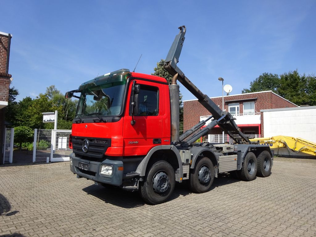 Mercedes-Benz 3246 Actros Abroller K45 8x4 Knickhacken Mercedes-Benz 3246 Actros Abroller K45 8x4 Knickhacken - Camion cu cârlig: Foto 2 Mercedes-Benz 3246 Actros Abroller K45 8x4 Knickhacken Mercedes-Benz 3246 Actros Abroller K45 8x4 Knickhacken - Camion cu cârlig: Foto 2