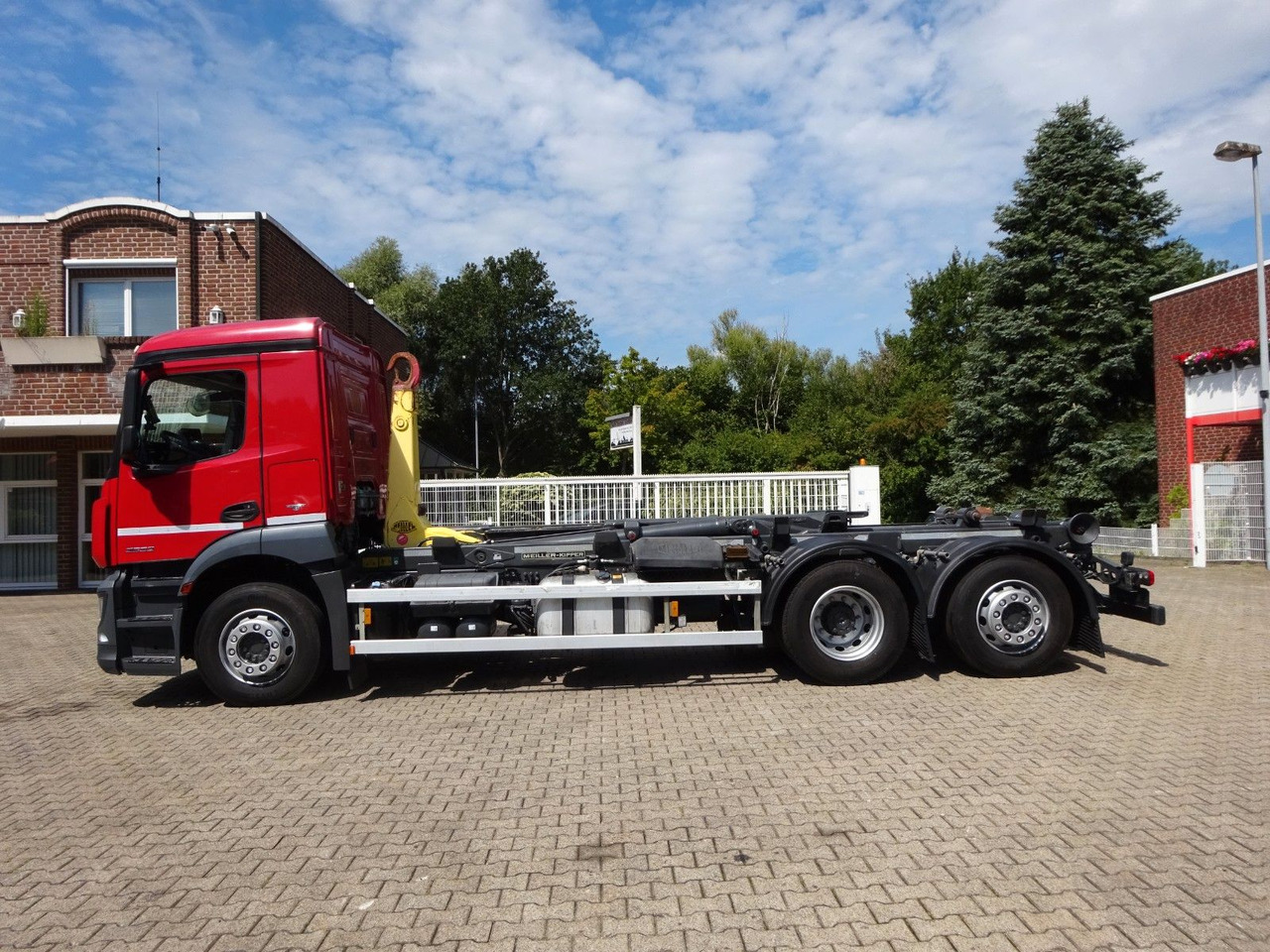 Mercedes-Benz Antos 2532 MEILLER Abroller Lift+Lenkachse 6x2 - Camion cu cârlig: Foto 4 Mercedes-Benz Antos 2532 MEILLER Abroller Lift+Lenkachse 6x2 - Camion cu cârlig: Foto 4