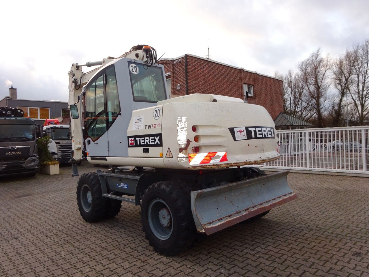 Terex ATLAS TW130 Terex ATLAS TW130 - Excavator pe roţi: Foto 2 Terex ATLAS TW130 Terex ATLAS TW130 - Excavator pe roţi: Foto 2