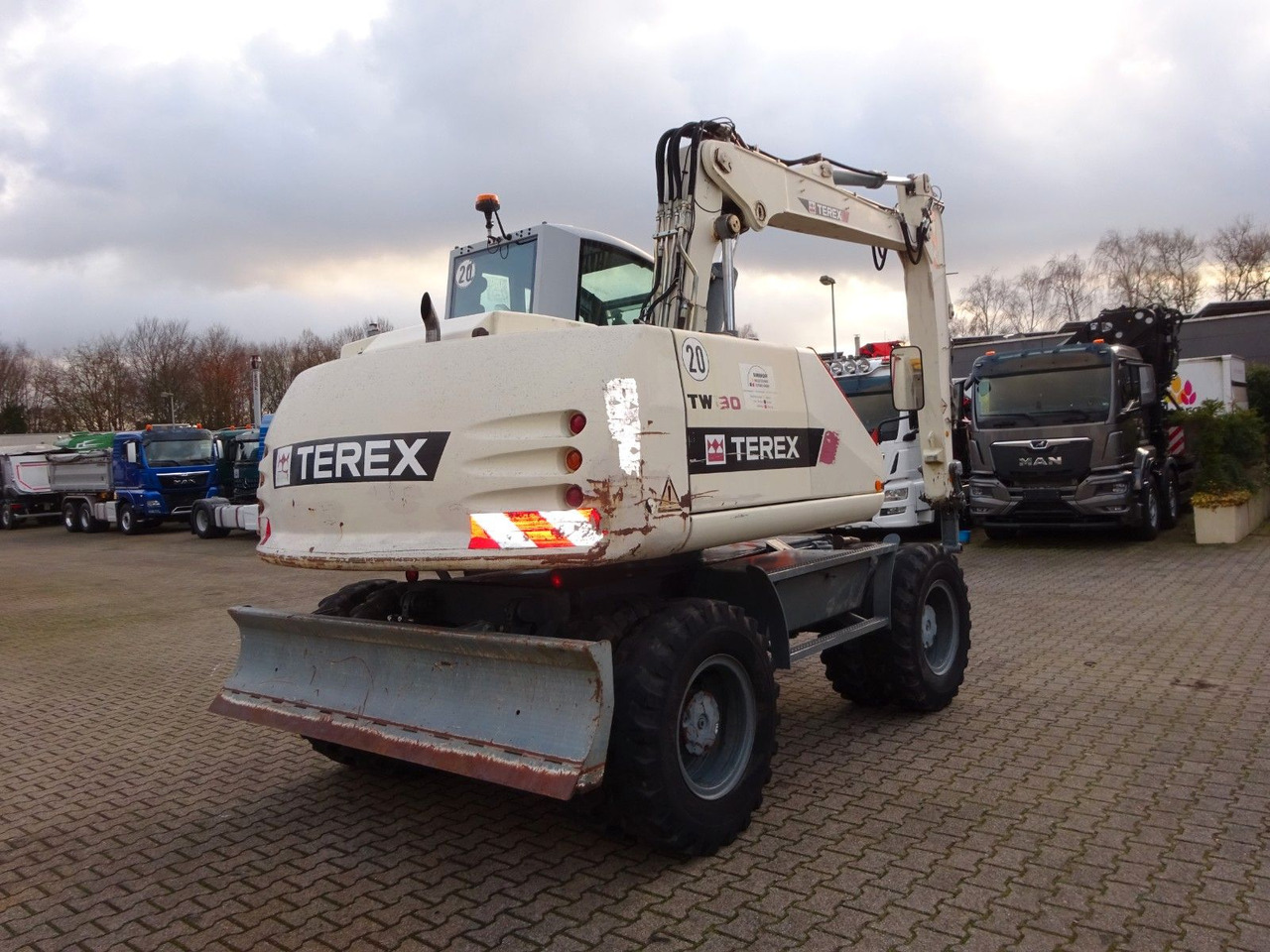 Terex ATLAS TW130 Terex ATLAS TW130 - Excavator pe roţi: Foto 4 Terex ATLAS TW130 Terex ATLAS TW130 - Excavator pe roţi: Foto 4