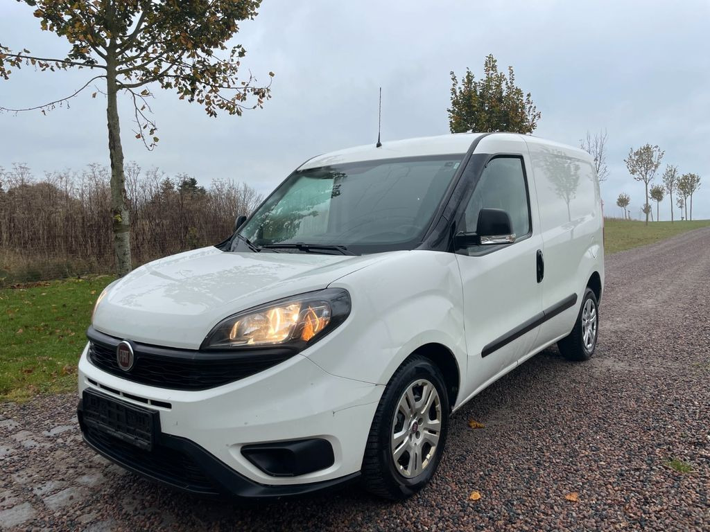 Fiat Doblò Basis Kasten Fiat Doblò Basis Kasten 1,3 JTD - Autoutilitară compactă: Foto 1 Fiat Doblò Basis Kasten Fiat Doblò Basis Kasten 1,3 JTD - Autoutilitară compactă: Foto 1