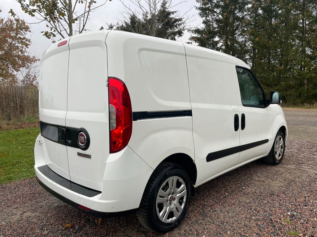 Fiat Doblò Basis Kasten Fiat Doblò Basis Kasten 1,3 JTD - Autoutilitară compactă: Foto 5 Fiat Doblò Basis Kasten Fiat Doblò Basis Kasten 1,3 JTD - Autoutilitară compactă: Foto 5