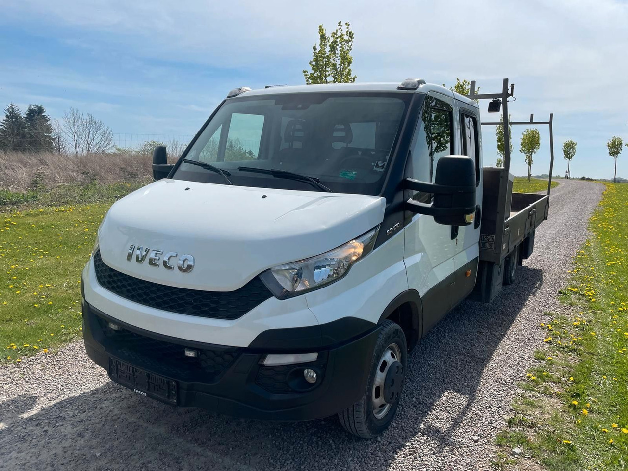 Iveco Daily 3.0 Fahrgestell Doppelkabine 50 C *Crane* - Autoutilitară cu platformă, Autoutilitară cabină dublă: Foto 3 Iveco Daily 3.0 Fahrgestell Doppelkabine 50 C *Crane* - Autoutilitară cu platformă, Autoutilitară cabină dublă: Foto 3