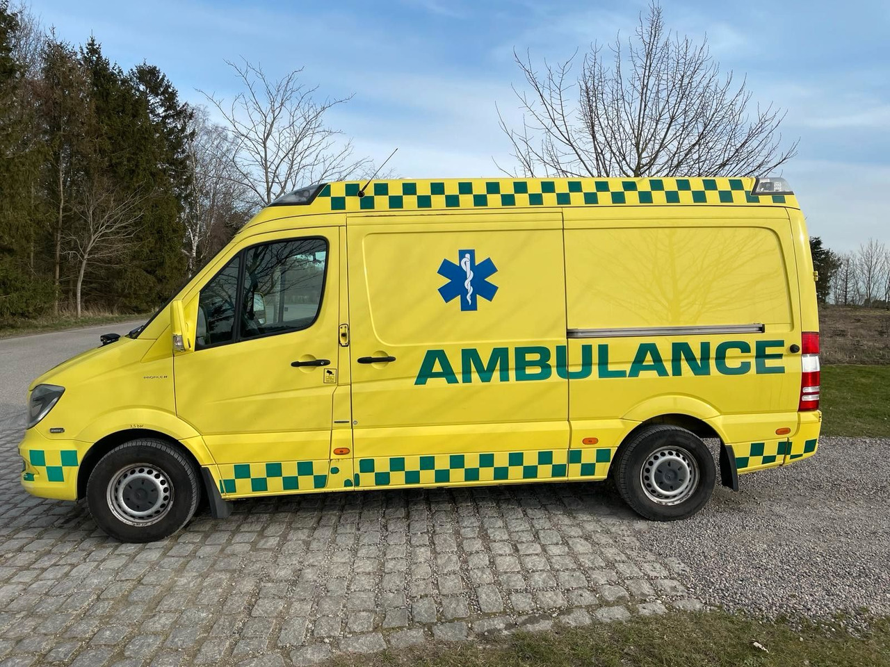 Mercedes-Benz Sprinter 316CDI Aut AMBULANCE - Ambulanță: Foto 2 Mercedes-Benz Sprinter 316CDI Aut AMBULANCE - Ambulanță: Foto 2