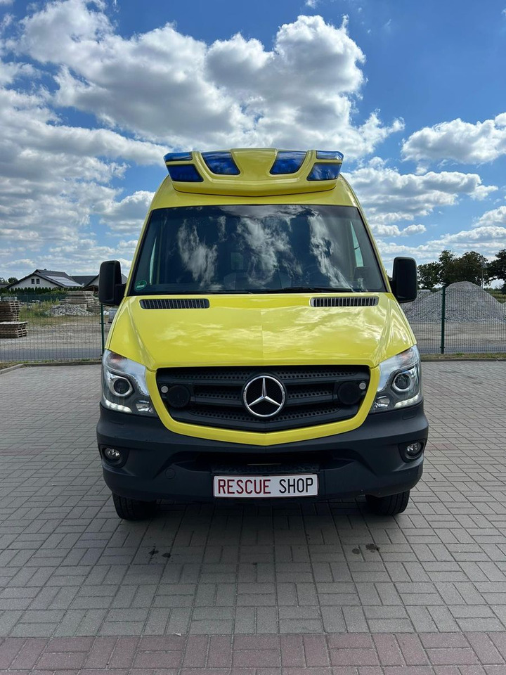 Mercedes-Benz Sprinter 519 CDI 4X4 **Ambulace** - Transport persoane: Foto 5 Mercedes-Benz Sprinter 519 CDI 4X4 **Ambulace** - Transport persoane: Foto 5