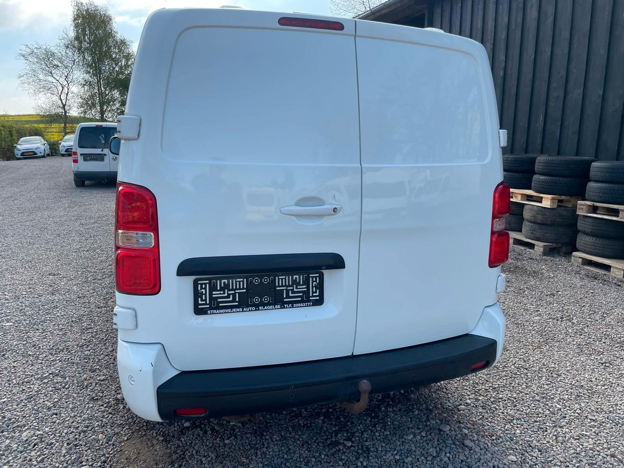 Peugeot Expert Kasten Premium L3 BlueHDi 2,0 *Defect* - Autoutilitară compactă: Foto 4 Peugeot Expert Kasten Premium L3 BlueHDi 2,0 *Defect* - Autoutilitară compactă: Foto 4