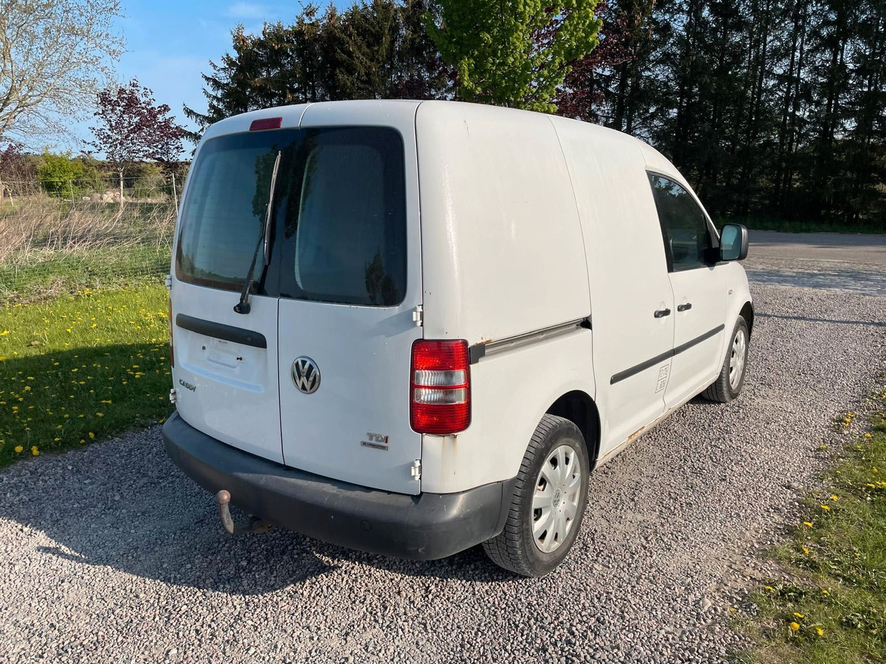 Volkswagen Caddy Kasten Kombi BMT 1.6 TDI - Automobil: Foto 5 Volkswagen Caddy Kasten Kombi BMT 1.6 TDI - Automobil: Foto 5