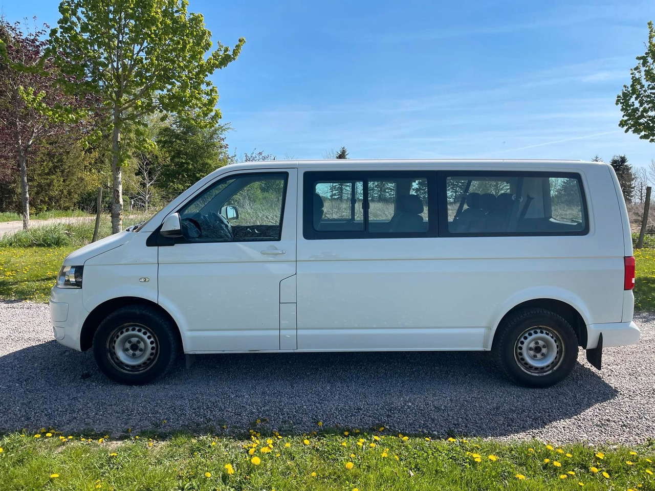 Volkswagen T5 Caravelle 2.0 TDI DSG Comfortline Lang - Transport persoane: Foto 2 Volkswagen T5 Caravelle 2.0 TDI DSG Comfortline Lang - Transport persoane: Foto 2
