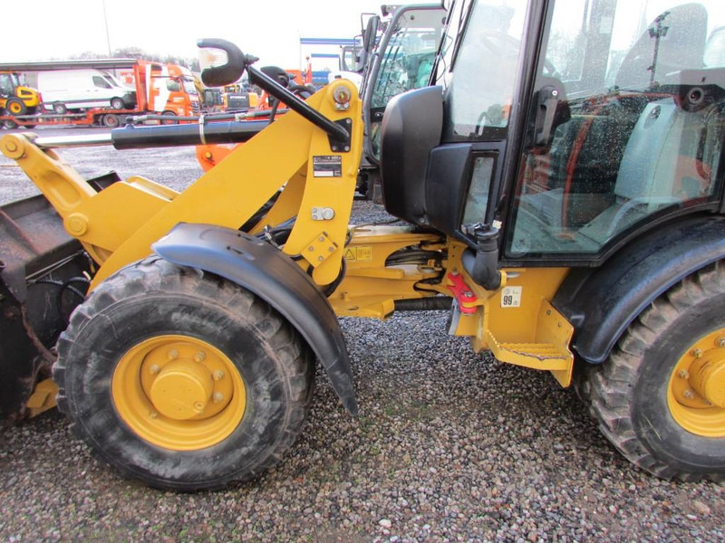Cat 906 M Radlader 29.500 EUR - Încărcător frontal pe pneuri: Foto 3 Cat 906 M Radlader 29.500 EUR - Încărcător frontal pe pneuri: Foto 3