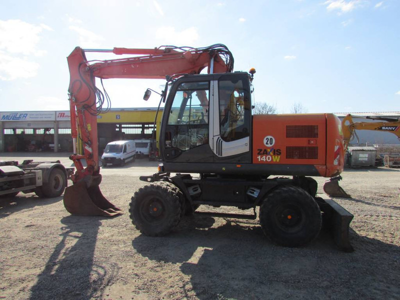 Hitachi ZX 140 W-3 Mobilbagger 48.000 EUR / Klima - Excavator pe roţi: Foto 2 Hitachi ZX 140 W-3 Mobilbagger 48.000 EUR / Klima - Excavator pe roţi: Foto 2