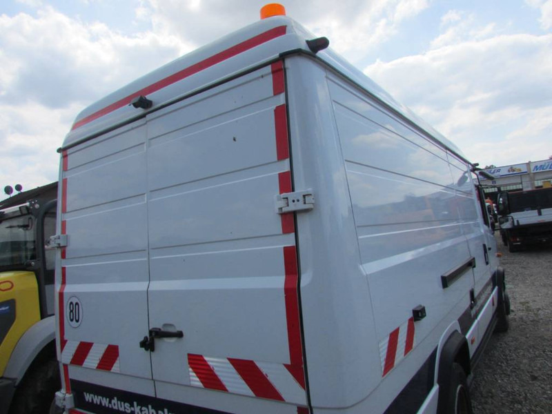 Mercedes-Benz 813 D Vario Kastenwagen - Camion furgon: Foto 3 Mercedes-Benz 813 D Vario Kastenwagen - Camion furgon: Foto 3