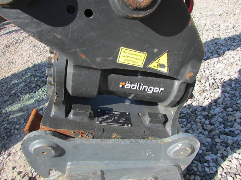 Sany SY 26 U Powertilt HS 03 / 26.500 EUR - Mini excavator: Foto 4 Sany SY 26 U Powertilt HS 03 / 26.500 EUR - Mini excavator: Foto 4