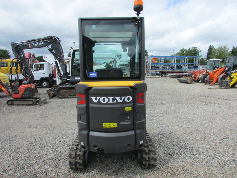 Volvo EC 18 E Minibagger 24.500 EUR - Mini excavator: Foto 5 Volvo EC 18 E Minibagger 24.500 EUR - Mini excavator: Foto 5