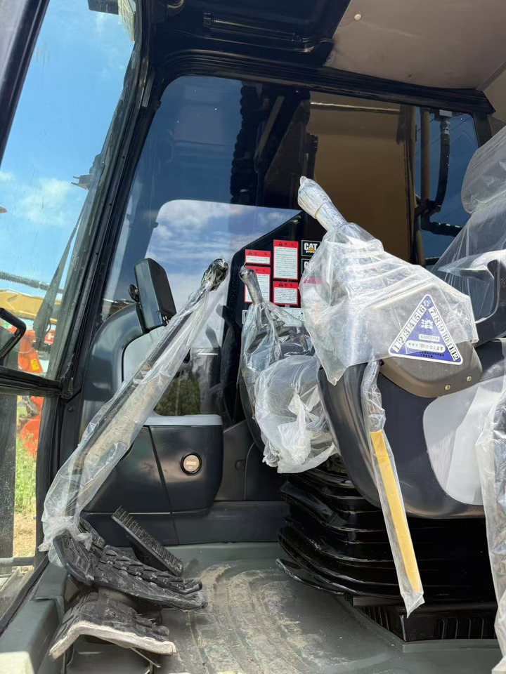 CAT 320D2 - Excavator pe şenile: Foto 4 CAT 320D2 - Excavator pe şenile: Foto 4