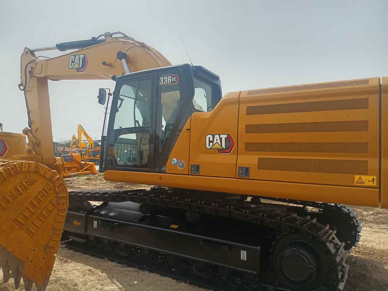 CATERPILLAR 336GC - Excavator pe şenile: Foto 4 CATERPILLAR 336GC - Excavator pe şenile: Foto 4