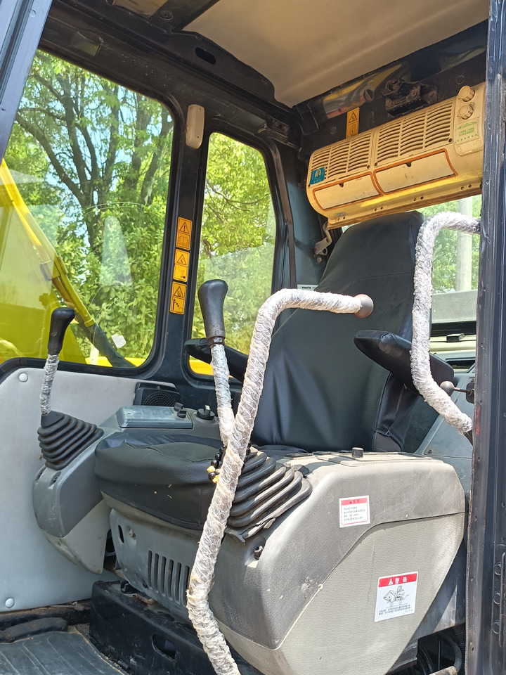 KOMATSU PC60-7 - Excavator pe şenile: Foto 4 KOMATSU PC60-7 - Excavator pe şenile: Foto 4