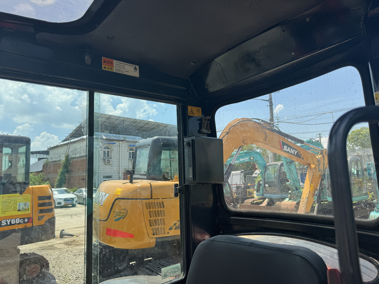 KUBOTA U35-5 - Mini excavator: Foto 5 KUBOTA U35-5 - Mini excavator: Foto 5