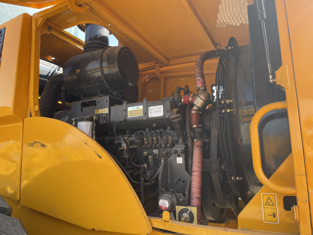 Încărcător frontal pe pneuri Liugong CLG 856: Foto 6 Încărcător frontal pe pneuri Liugong CLG 856: Foto 6