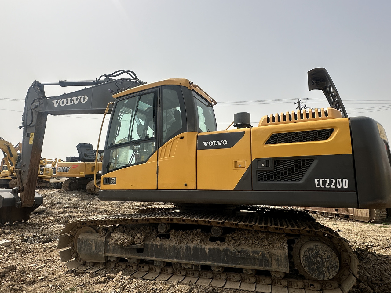 VOLVO EC220D - Excavator pe şenile: Foto 1 VOLVO EC220D - Excavator pe şenile: Foto 1