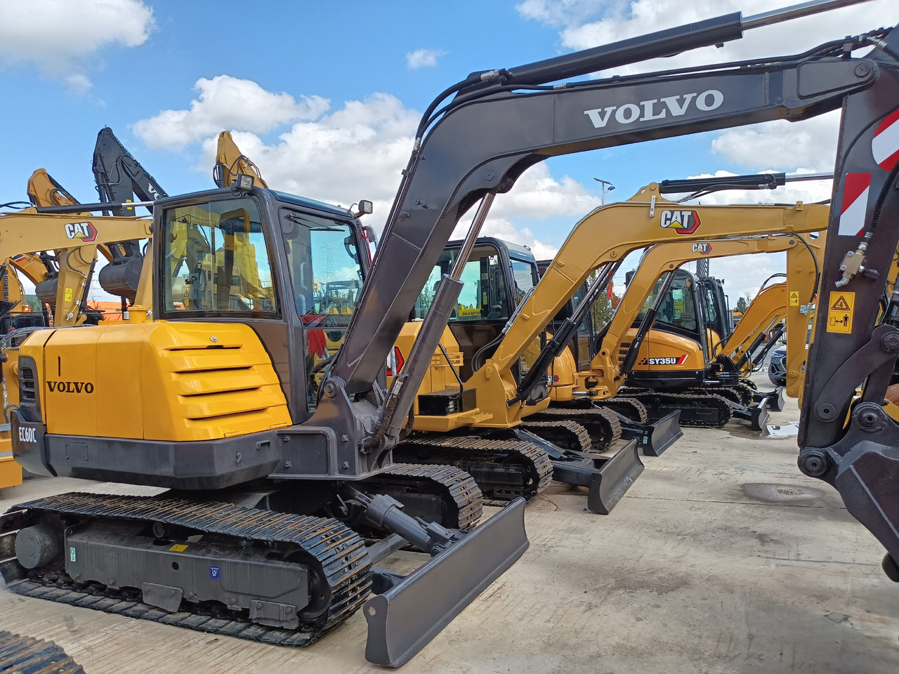 Volvo EC 60 D - Excavator pe şenile: Foto 1 Volvo EC 60 D - Excavator pe şenile: Foto 1