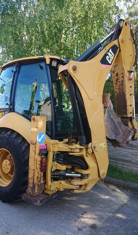 Caterpillar - Buldoexcavator: Foto 5 Caterpillar - Buldoexcavator: Foto 5