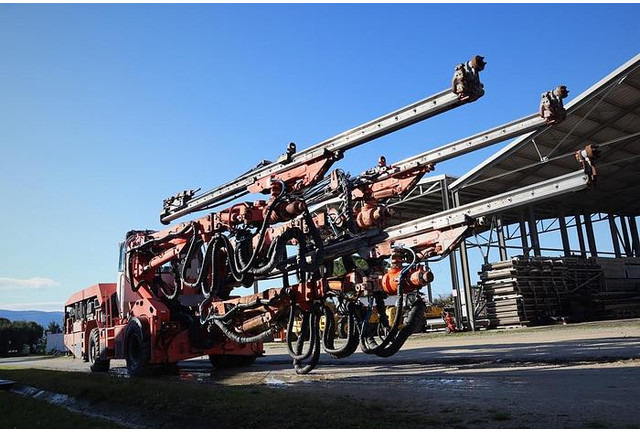 Sandvik DT1130-SC - Maşină de foraj: Foto 1 Sandvik DT1130-SC - Maşină de foraj: Foto 1